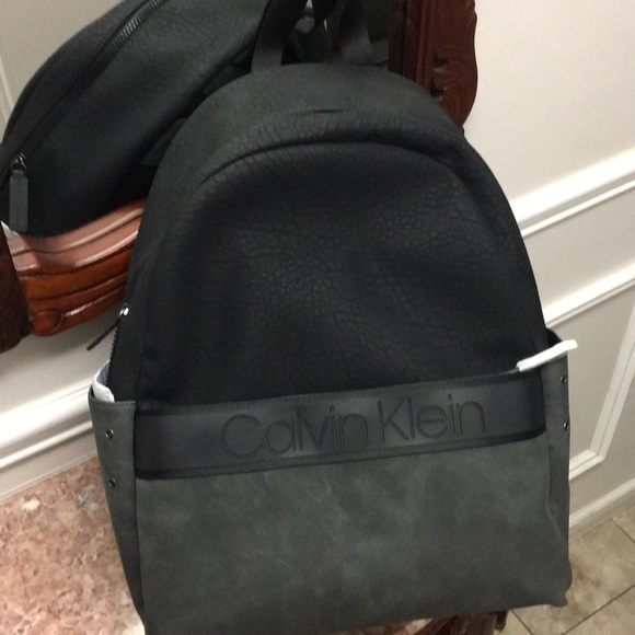 Calvin Klein - NWT Backpack Black & Grey - Picture 5 of 8